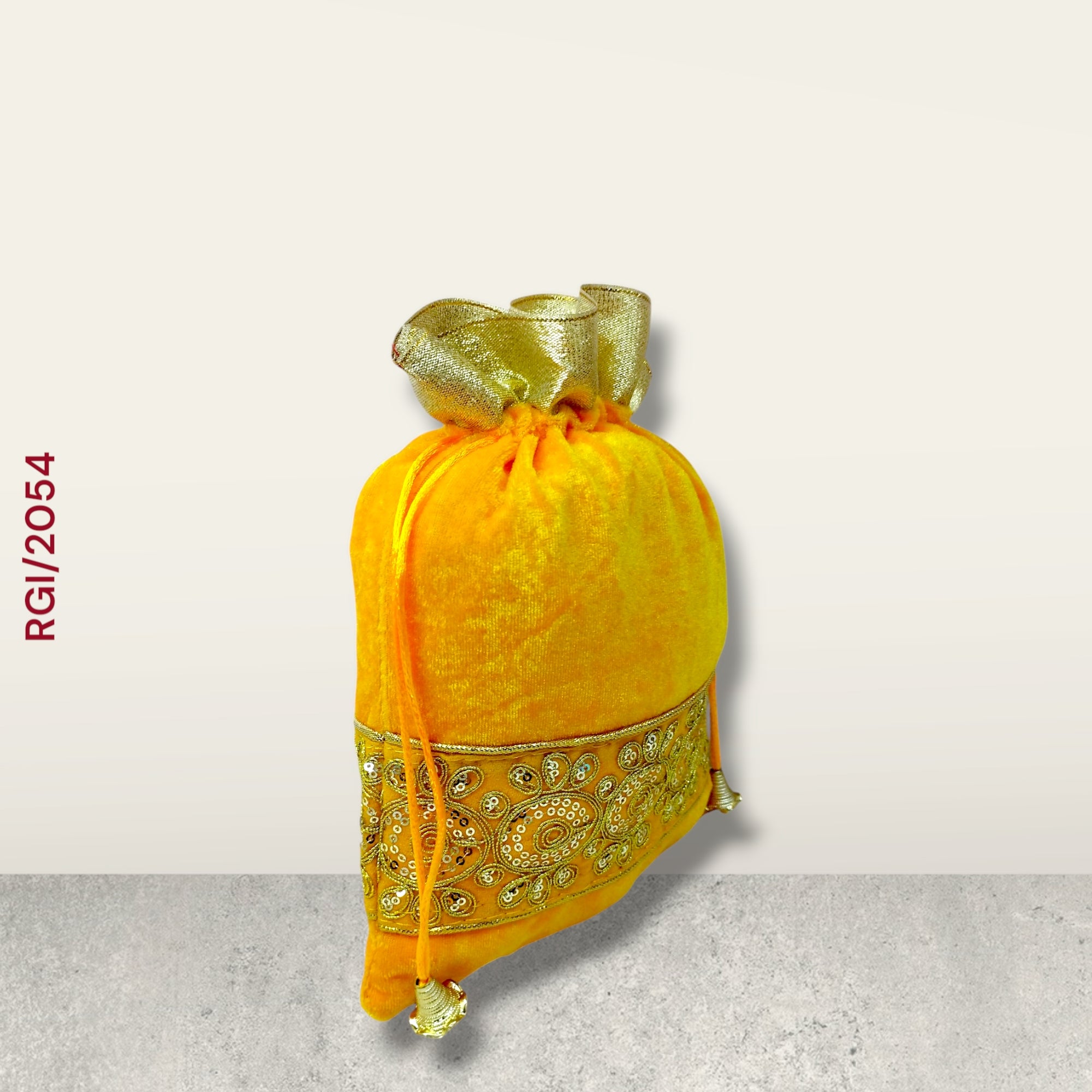 RETURN GIFT ITEMS 500 GMS JARI LACE BORDER VELVET POTLI BAGS