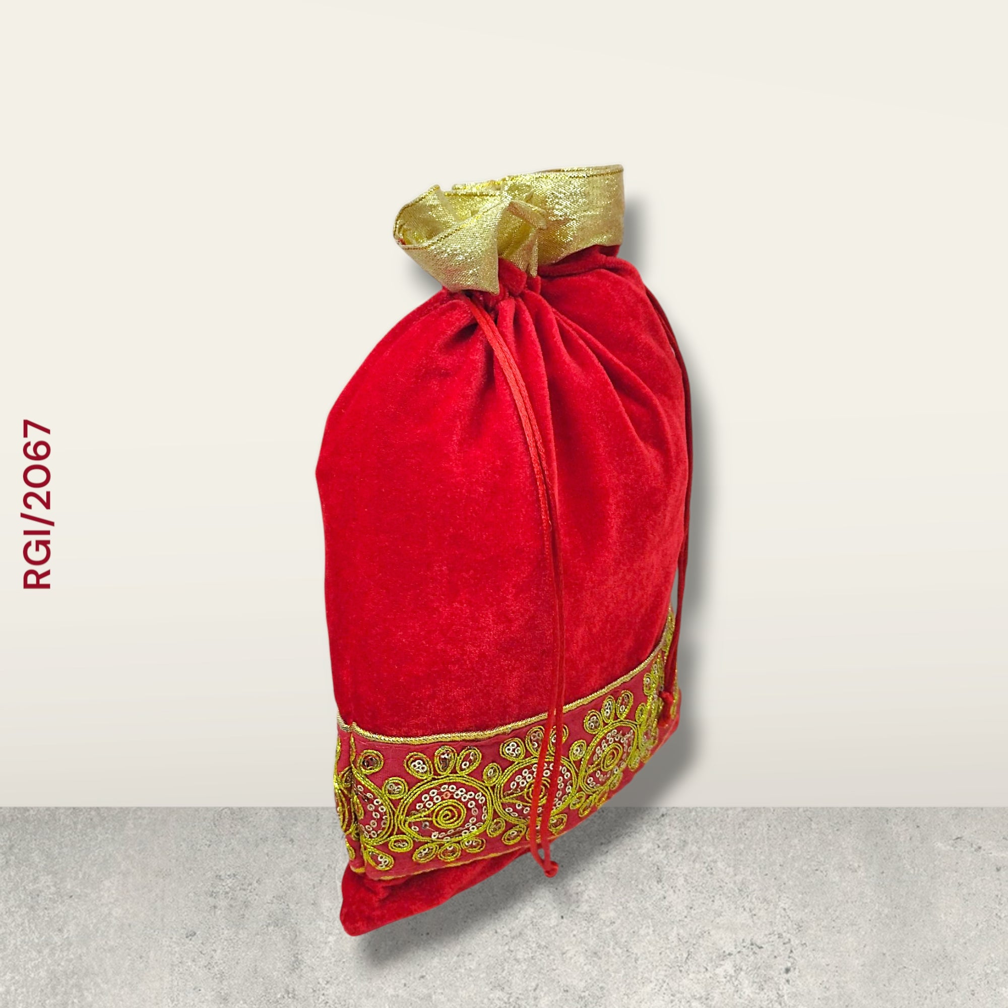 RETURN GIFT ITEMS 1 KG JARI LACE BORDER VELVET POTLI BAGS